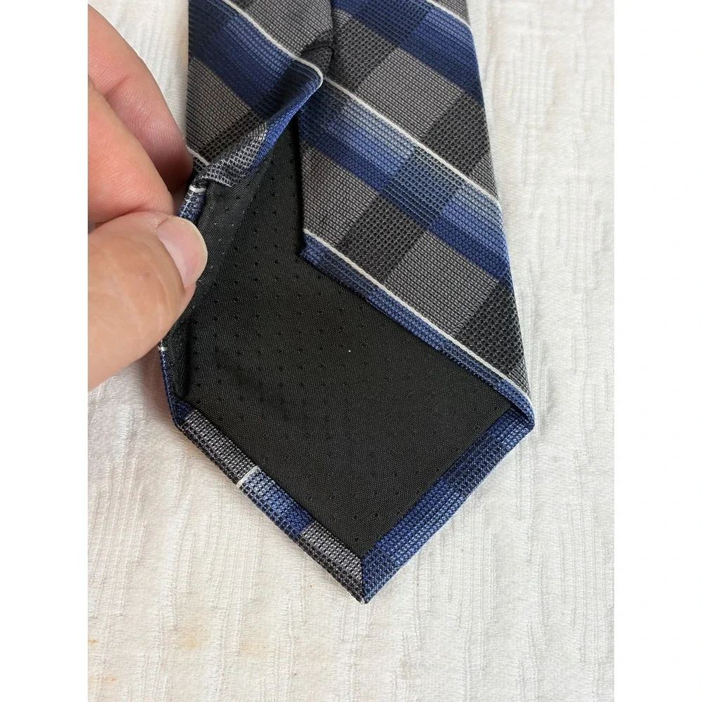 Pronto Uomo 100% Silk  Blue Grey White Plaid Hand Made Necktie